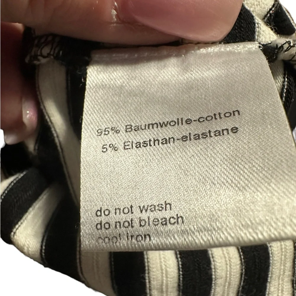 AKRIS Punto black and white striped top size 14. Beautiful see through detail - Picture 12 of 12